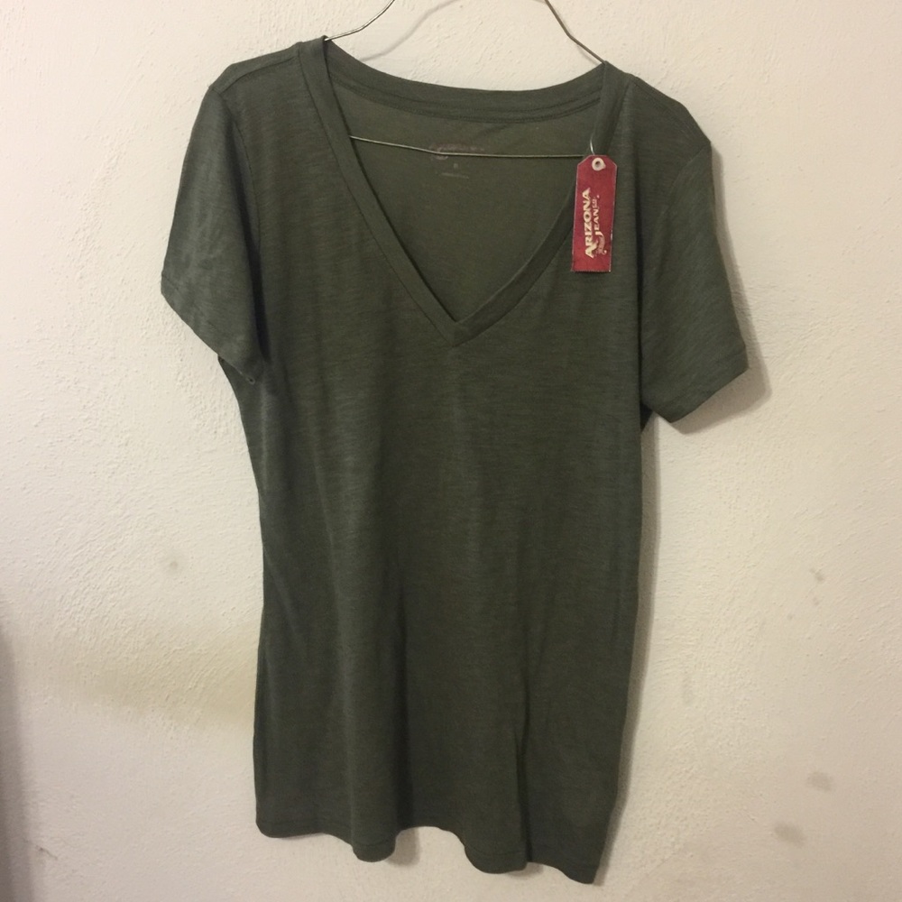 Olive Green Medium V-Neck shirt